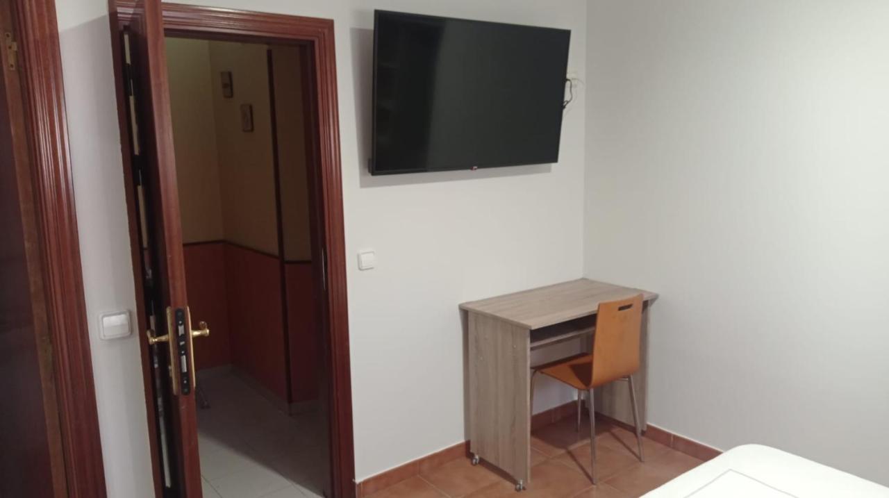 Alojamiento Numancia Pension Burgo Exterior foto
